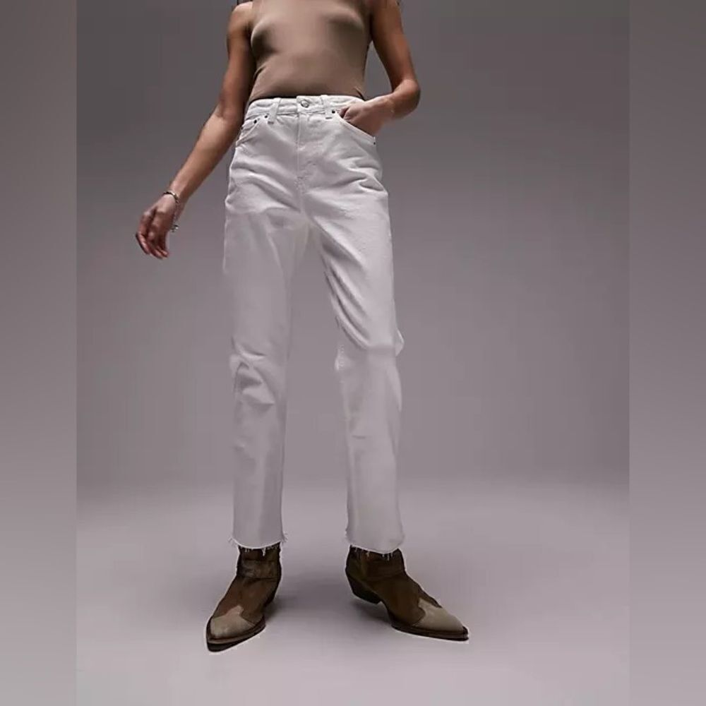 TOPSHOP Straight White Jeans with Raw Hem NWT Size US 8 32X32